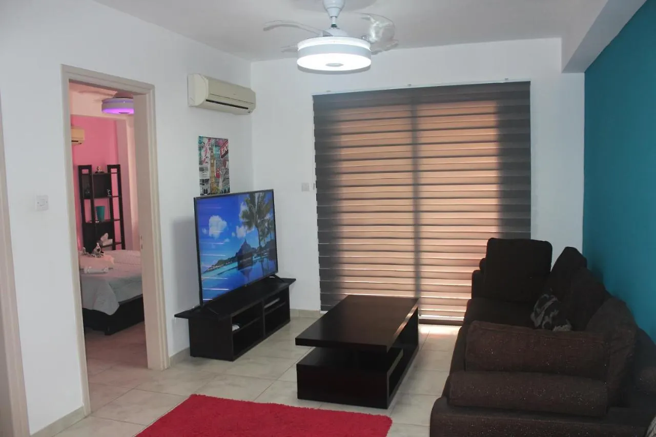 Marina Court Holiday Flat Apartamento Larnaca Chipre