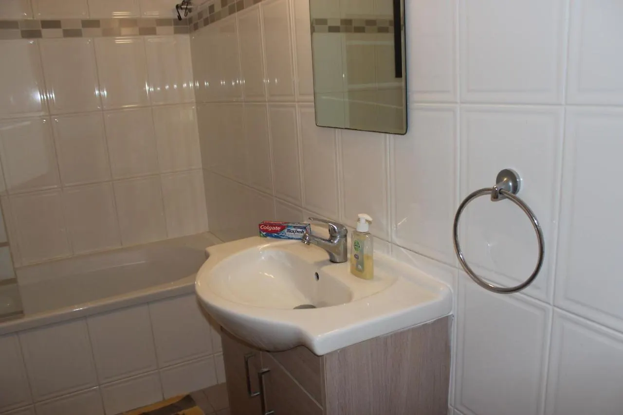 Marina Court Holiday Flat Apartamento Larnaca 0*,