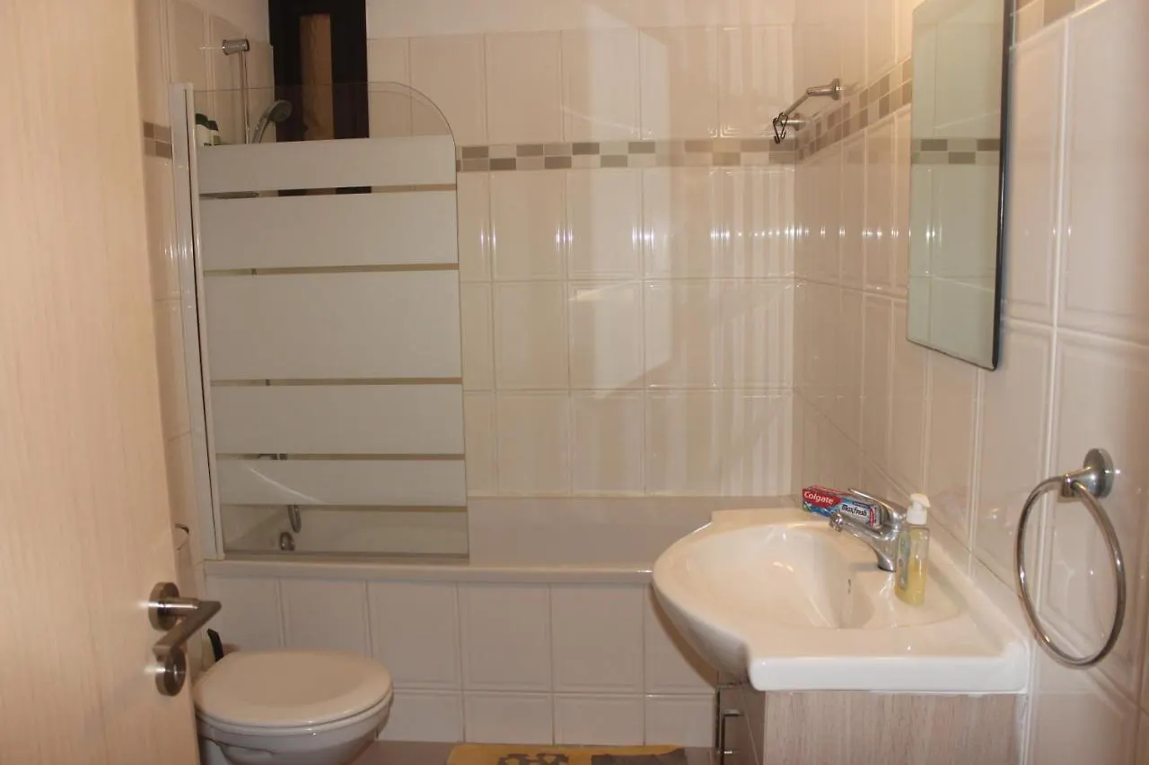 Marina Court Holiday Flat Apartamento Larnaca